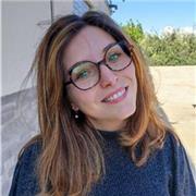 Offro ripetizioni per le elementari (italiano, grammatica, storia e geografia) e per le superiori (sociologia e filosofia).